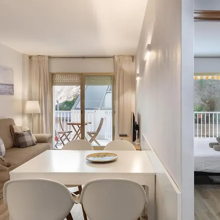 Lets Holidays Pool Near 5