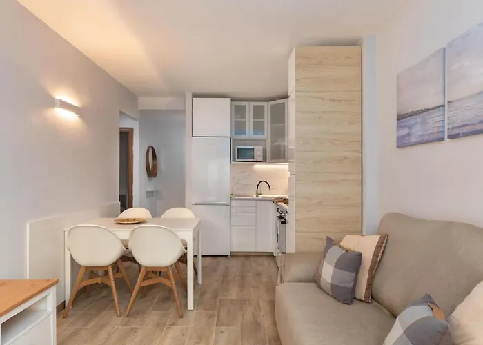 דירה Lets Holidays Pool Near 5 טוסה דה מאר